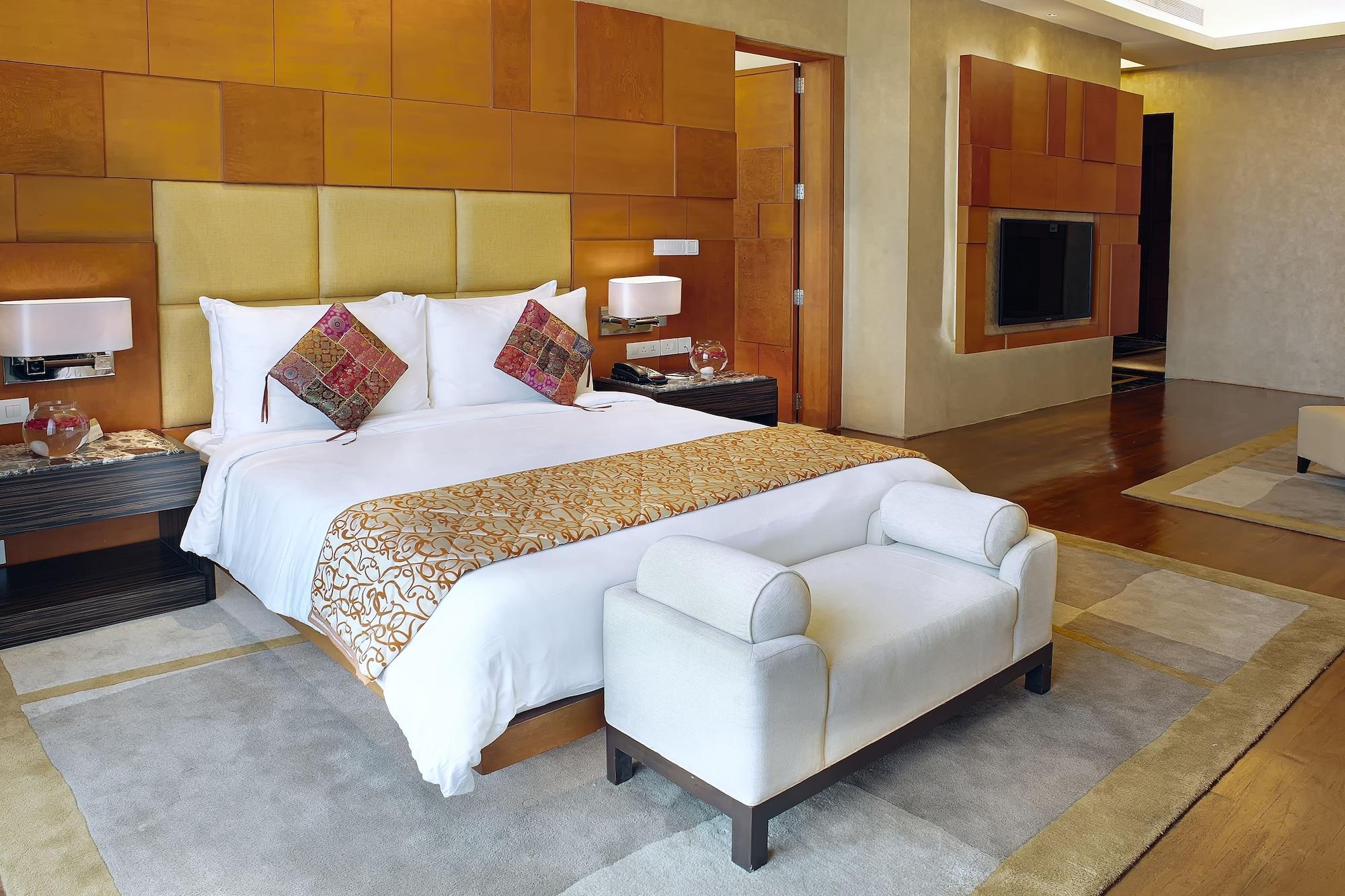 Gokulam Grand Hotel & Spa Bangalore Esterno foto