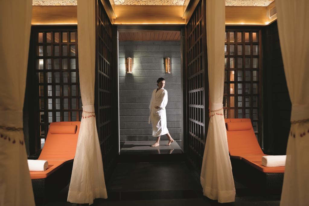 Gokulam Grand Hotel & Spa Bangalore Esterno foto