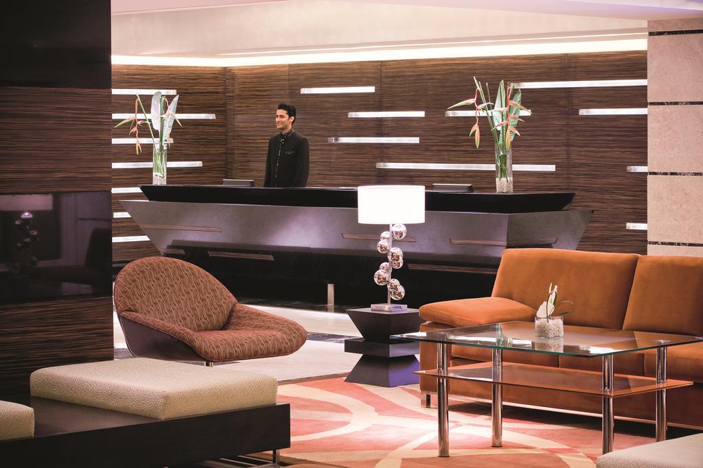 Gokulam Grand Hotel & Spa Bangalore Esterno foto