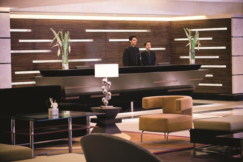 Gokulam Grand Hotel & Spa Bangalore Esterno foto