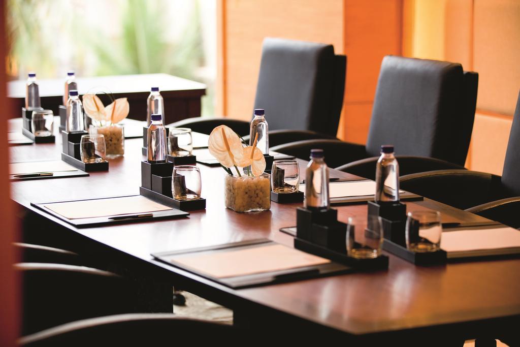 Gokulam Grand Hotel & Spa Bangalore Esterno foto