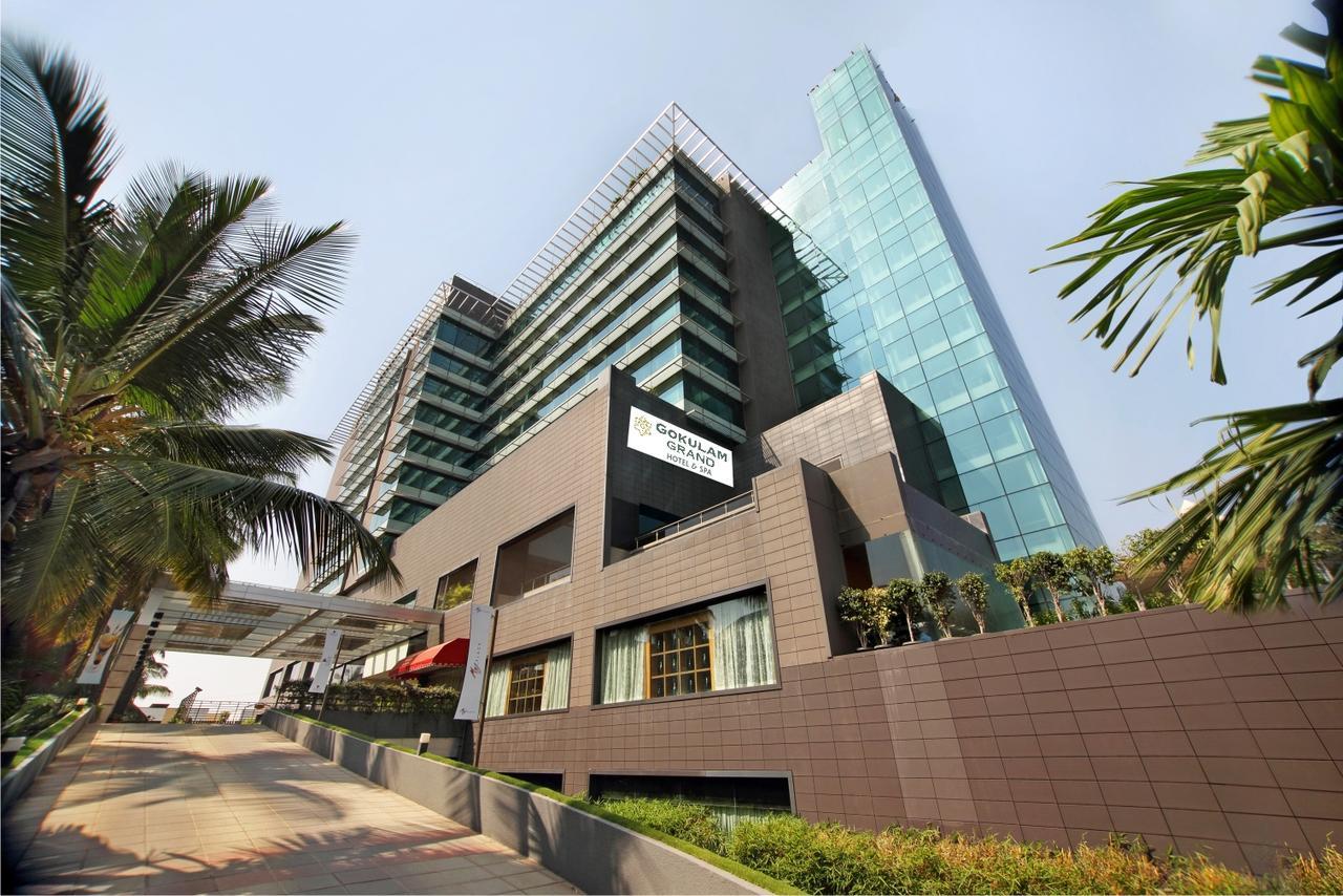 Gokulam Grand Hotel & Spa Bangalore Esterno foto